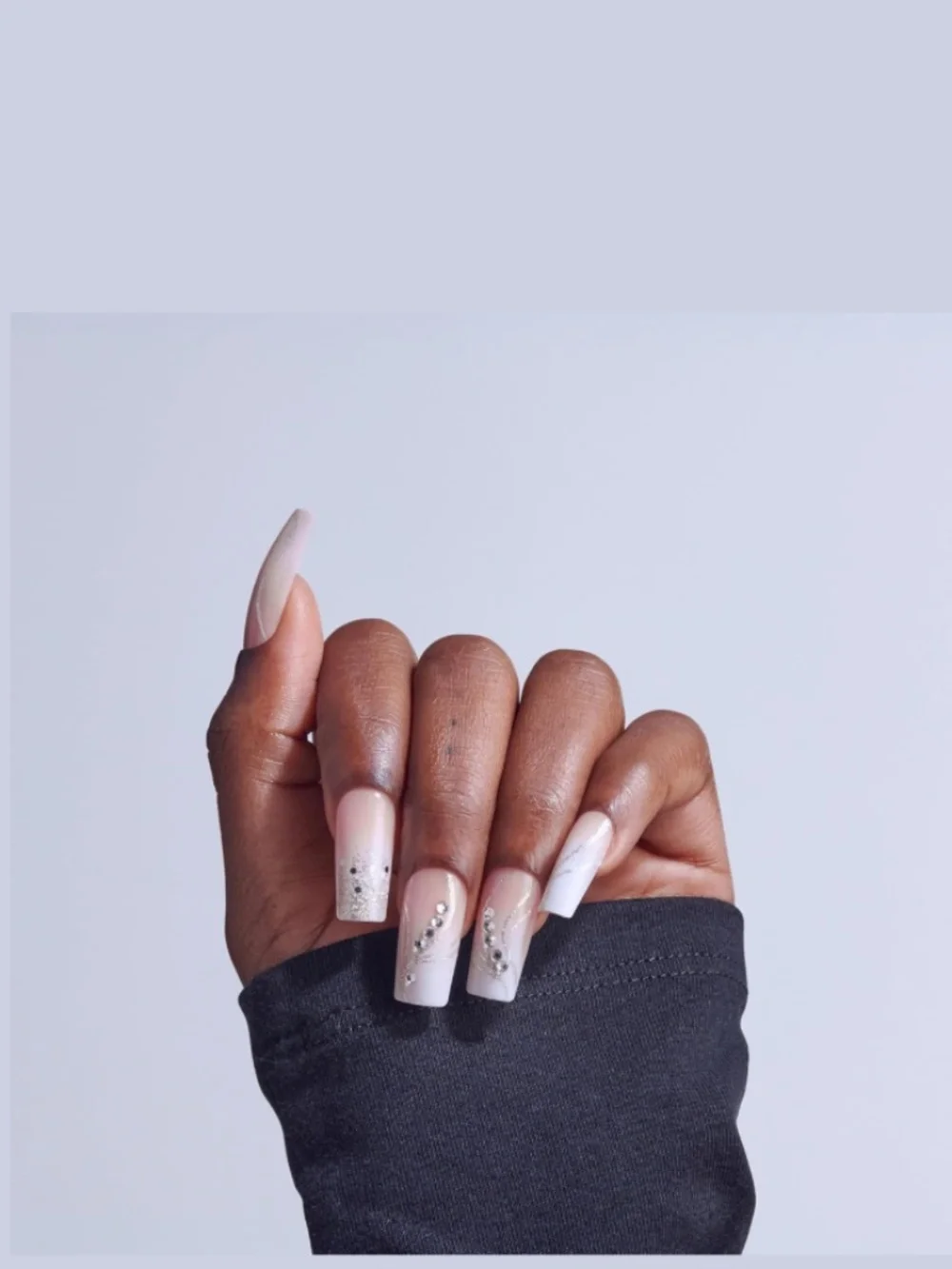 Kiss GLAM 3D & Jeweled Press-On Nails Wrapped in Beauty